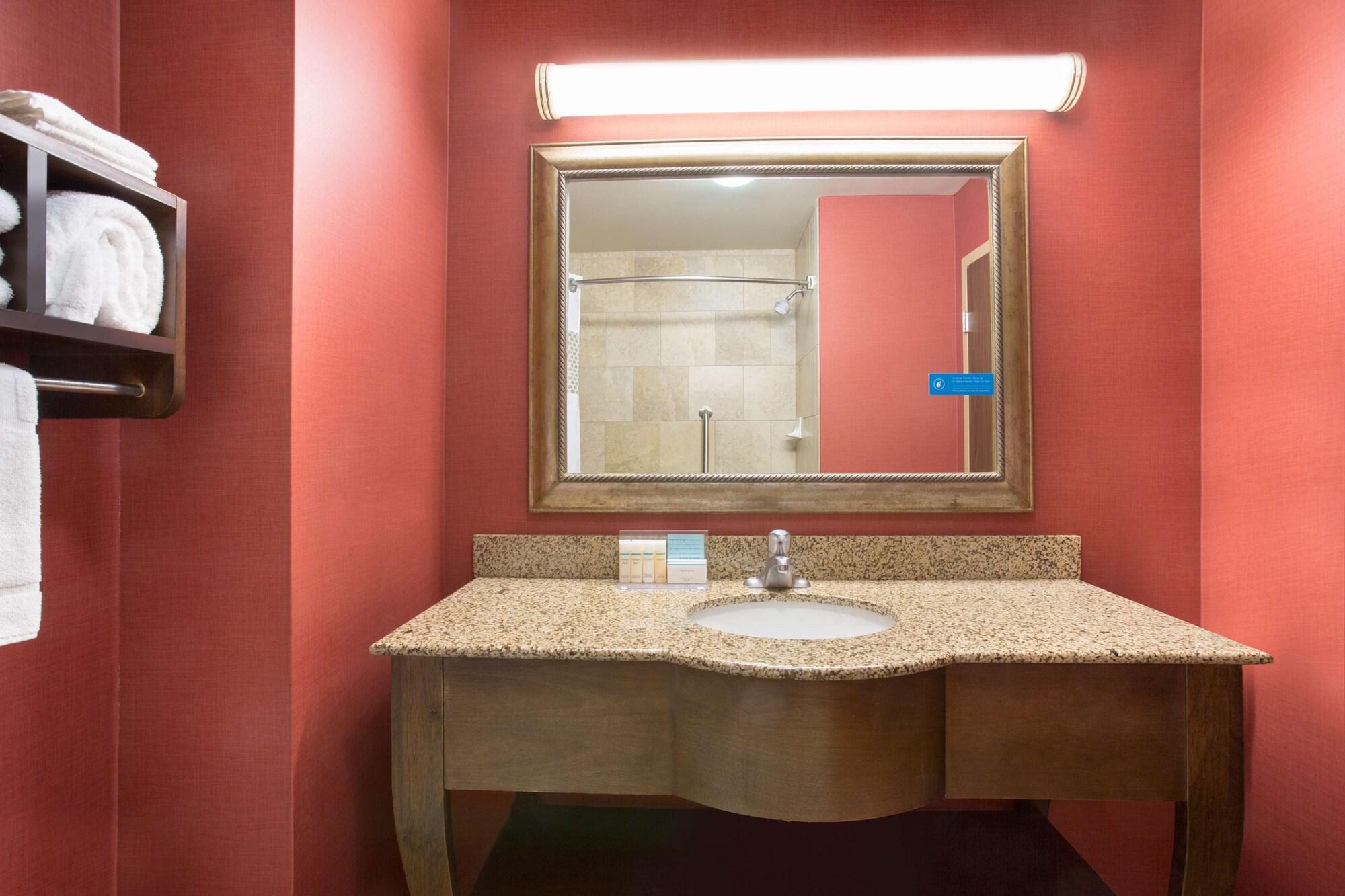 Hampton Inn Siloam Springs Dış mekan fotoğraf