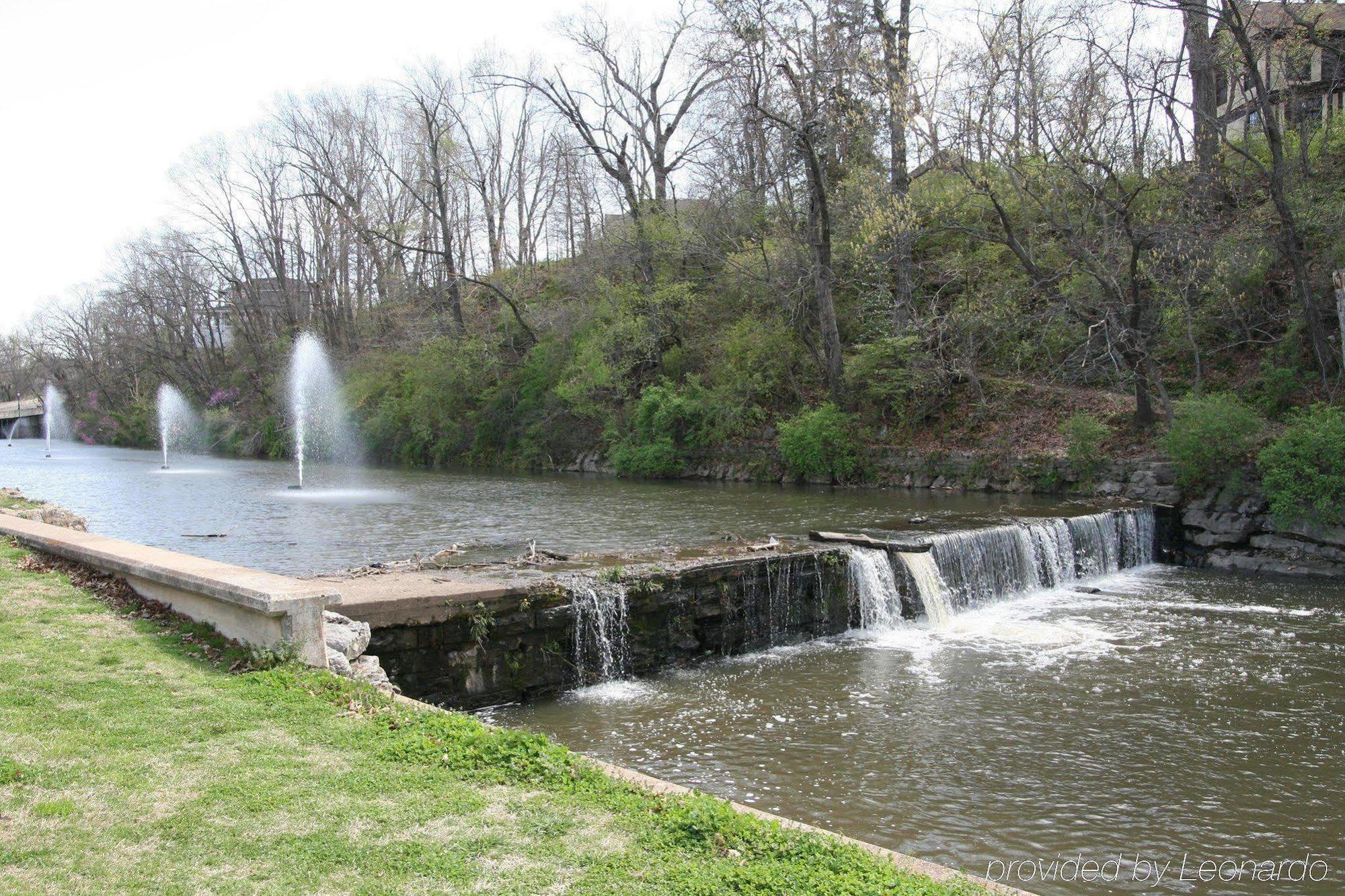 Hampton Inn Siloam Springs Konforlar fotoğraf
